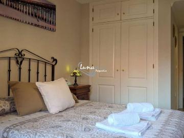 2 bedroom apartment long season