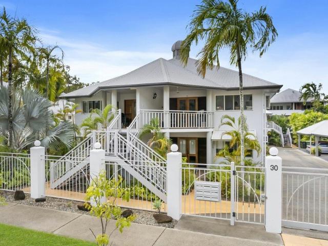 2 Bedroom Apartment Palm Cove