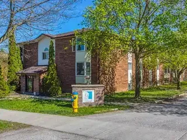 2 Bedroom Apartment Peterborough ON 100757908