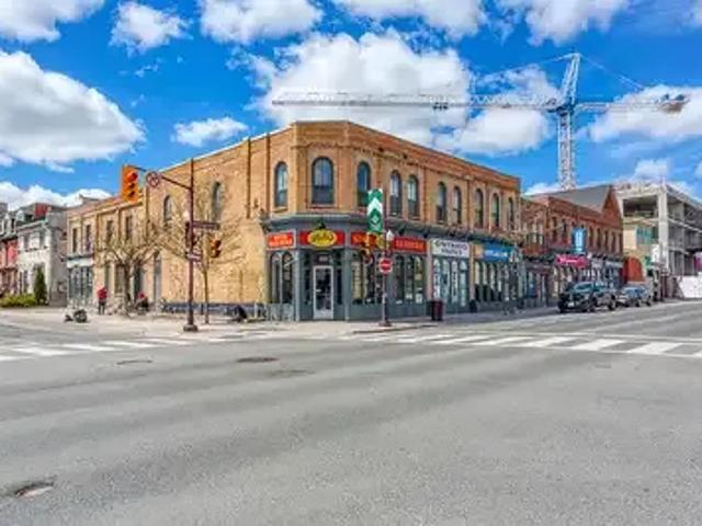 2 Bedroom Apartment Peterborough ON 102338791