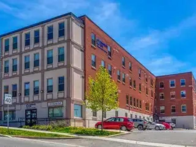 2 Bedroom Apartment Peterborough ON 103593951