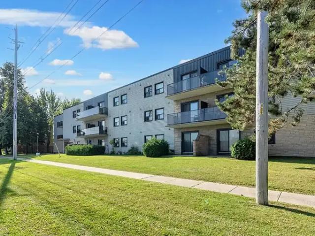 2 Bedroom Apartment Port Elgin ON 104400437