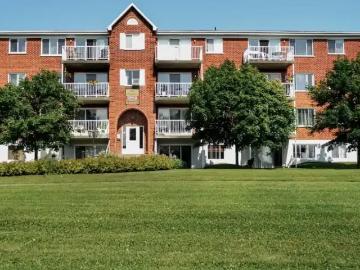 2 Bedroom Apartment Quebec QC 100226755