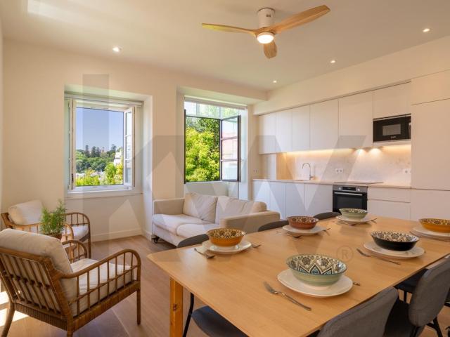 2 Bedroom Apartment| Rua do Passadiço
