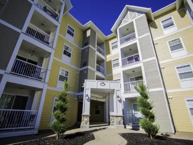 2 Bedroom Apartment Regina SK 102882577