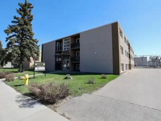 2 Bedroom Apartment Regina SK 103739694