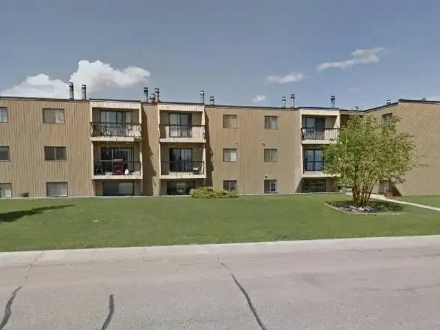 2 Bedroom Apartment Red Deer AB 104876366