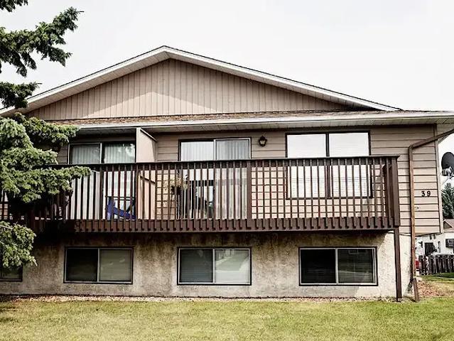 2 Bedroom Apartment Red Deer AB 106031404