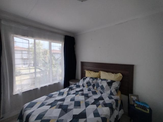 2 Bedroom apartment rented in Radiokop, Roodepoort