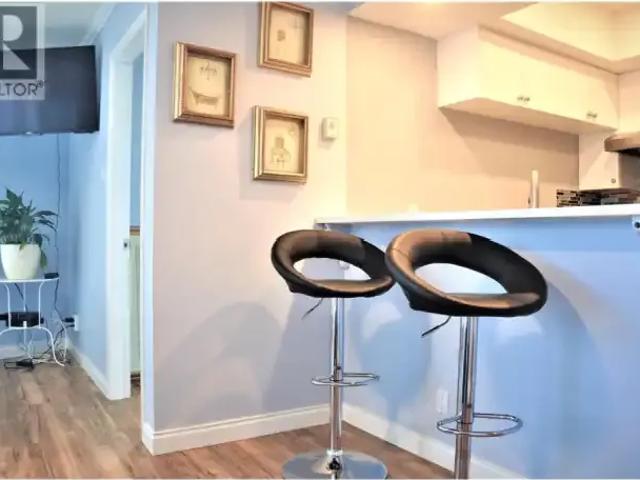 2 Bedroom Apartment Richmond BC 98049557
