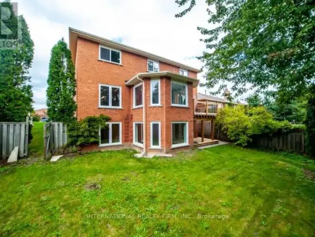 2 Bedroom Apartment Richmond Hill ON 105135701