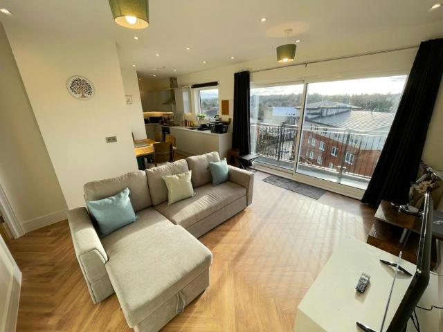 2 Bedroom Apartment Rickmansworth Rickmansworth 91784362