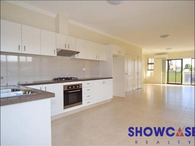 2 Bedroom Apartment, Right In The Heart Of Carlingford