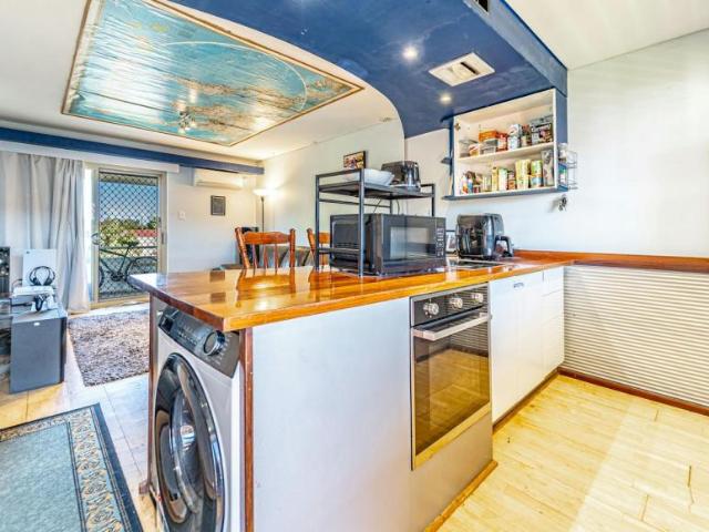 2 Bedroom Apartment Rockingham WA 105932399