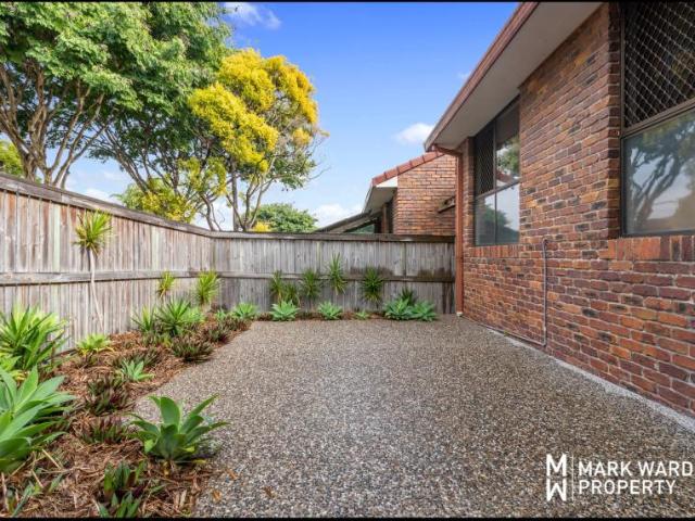 2 Bedroom Apartment Robertson QLD 105755417