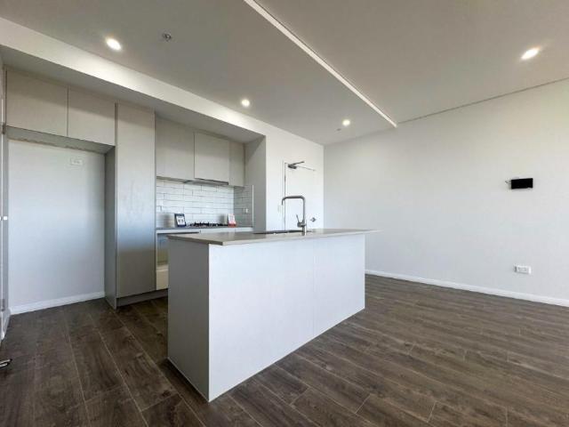 2 Bedroom Apartment Rouse Hill NSW 104976428