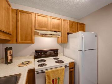 2 Bedroom Apartment St. Albert AB 96246797