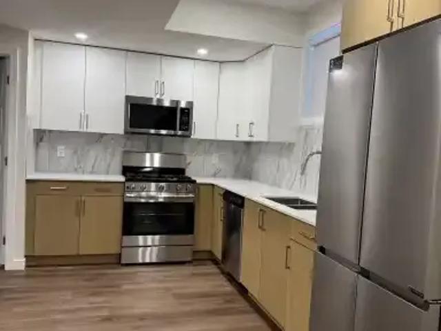 2 Bedroom Apartment St. Albert AB 105281696