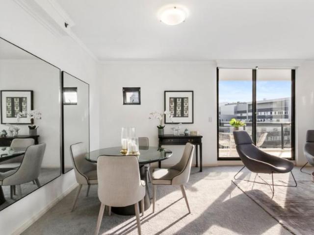 2 Bedroom Apartment St Leonards, 104897185