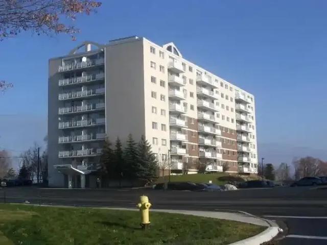 2 Bedroom Apartment Sudbury ON 105580124