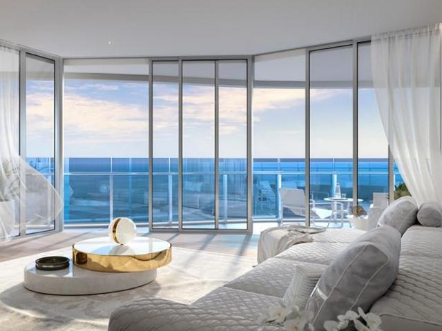 2 Bedroom Apartment SURFERS PARADISE QLD 78828676