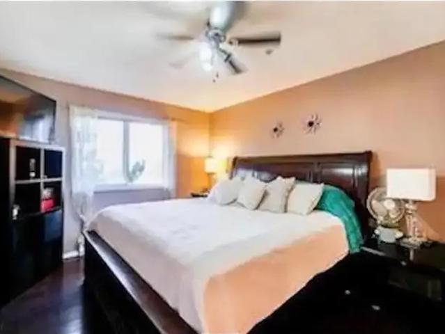 2 Bedroom Apartment Surrey BC 105581138