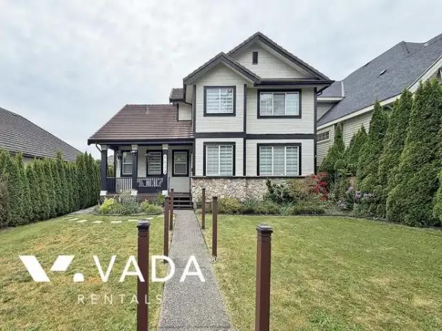 2 Bedroom Apartment Surrey BC 105151100
