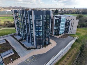 2 Bedroom Apartment Sydenham London 102596506