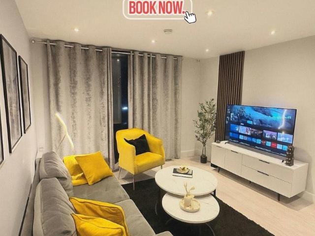 2 Bedroom Apartment Salford Salford 100011737