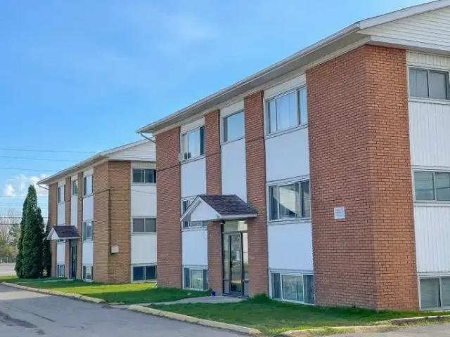 2 Bedroom Apartment Sault Ste. Marie ON 102018404