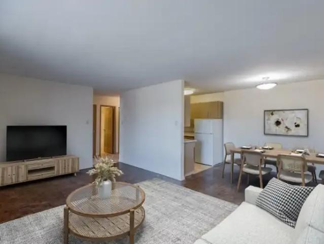 2 Bedroom Apartment Selkirk MB 104752702