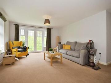 2 Bedroom Apartment Sheffield Barnsley 101996036