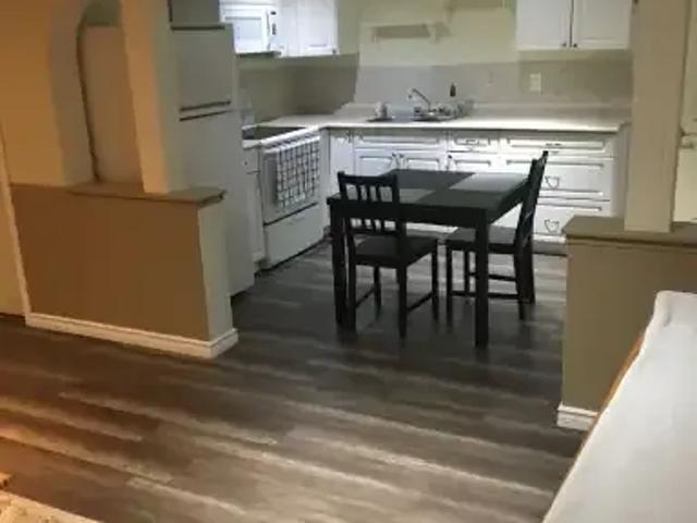 2 Bedroom Apartment Sherwood Park AB 105565492