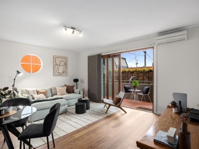 2 Bedroom Apartment South Yarra VIC 101583140