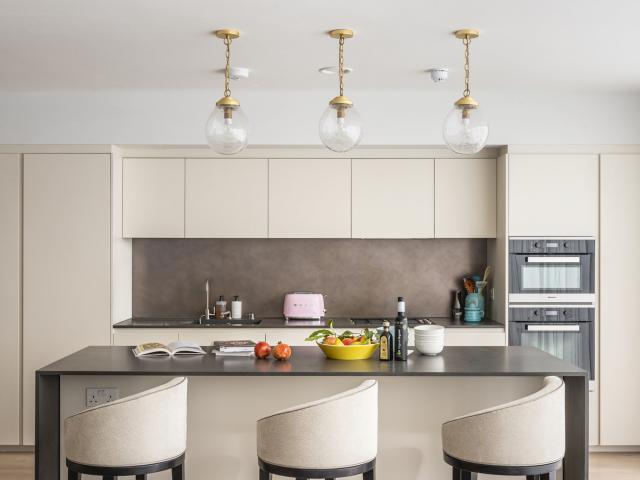2 Bedroom Apartment SOUTHPORT QLD 78431014