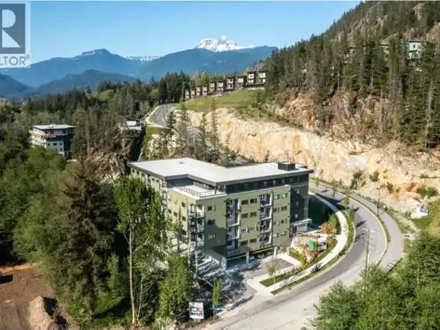 2 Bedroom Apartment Squamish BC 105088058