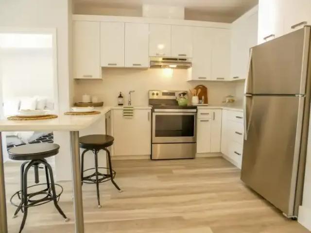 2 Bedroom Apartment Squamish BC 105485985