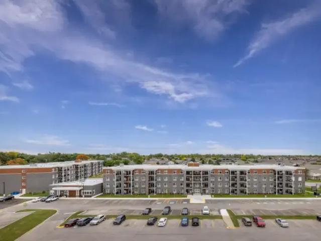 2 Bedroom Apartment Tecumseh ON 105022693