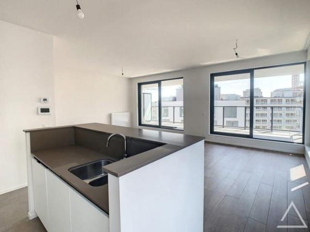 2 bedroom apartment + terrace