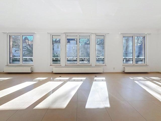 2 bedroom apartment – Terrace + parking