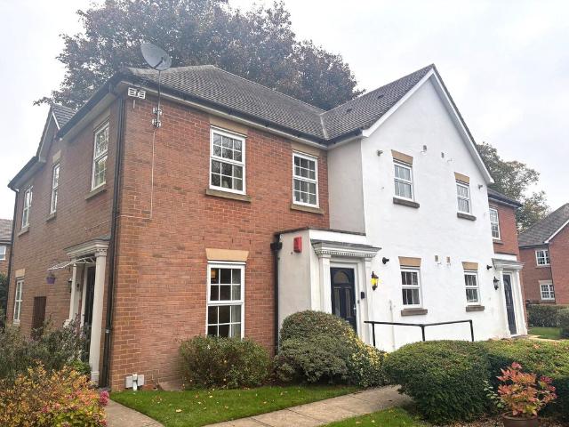 2 bedroom apartment to let
