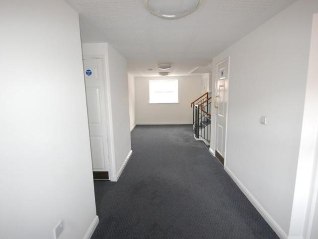 2 bedroom Apartment To Let