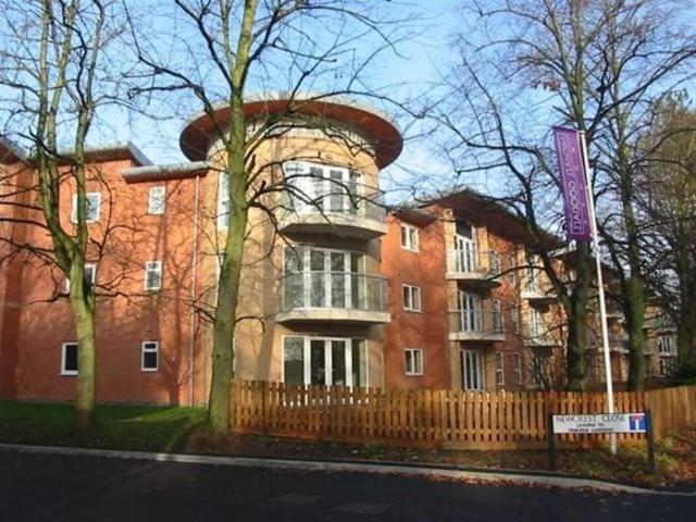 2 bedroom Apartment To Let