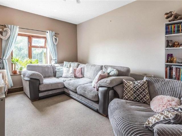 2 Bedroom Apartment To Let