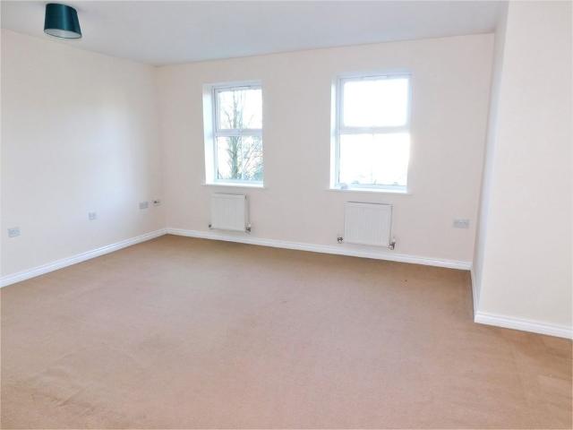 2 bedroom apartment to let