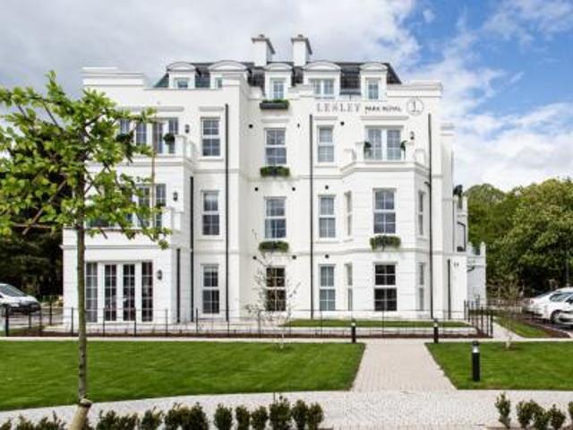 2 bedroom Apartment To Let