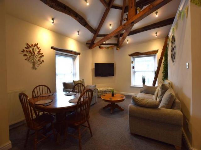 2 Bedroom Apartment To Let