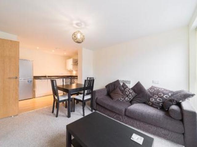 2 bedroom Apartment To Let