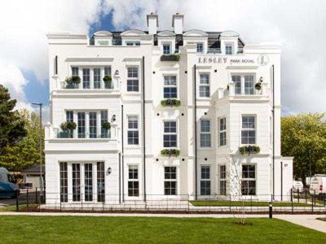 2 bedroom Apartment To Let