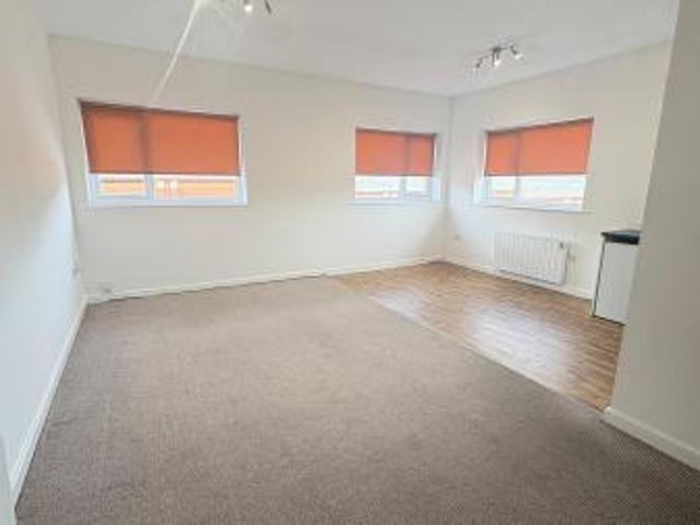 2 bedroom Apartment To Let